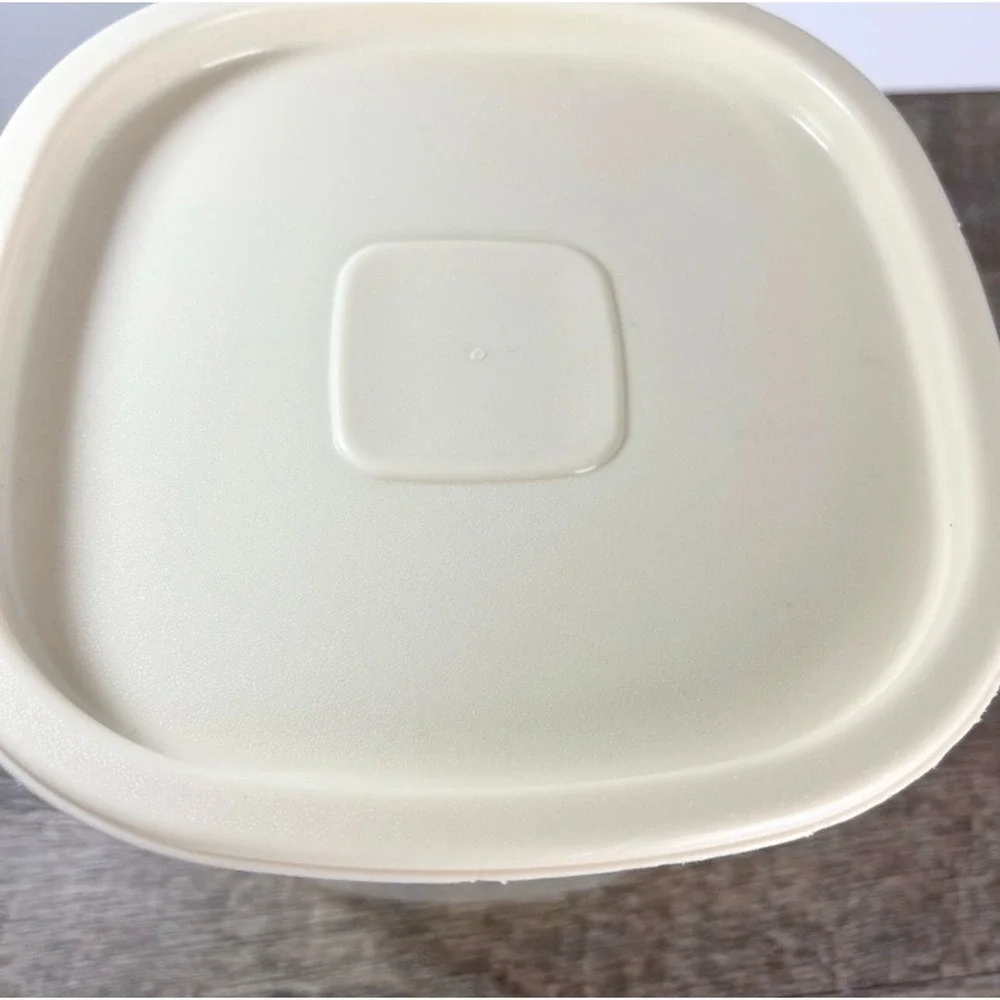 Rubbermaid vintage 90s canister‎ 21 cup size #7 almond lid storage container
